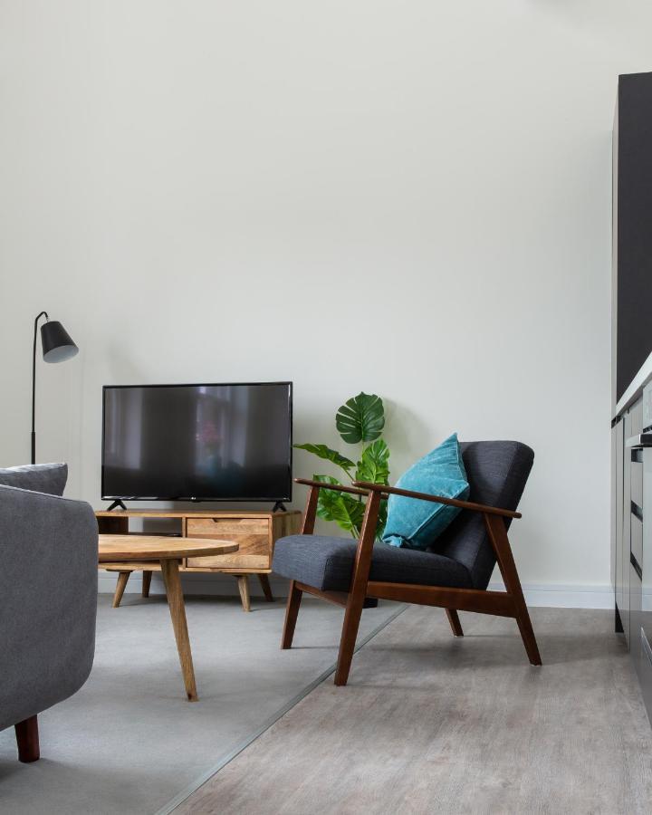 Queens Park By Viridian Apartments Londra Esterno foto