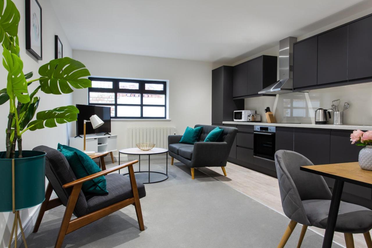 Queens Park By Viridian Apartments Londra Esterno foto