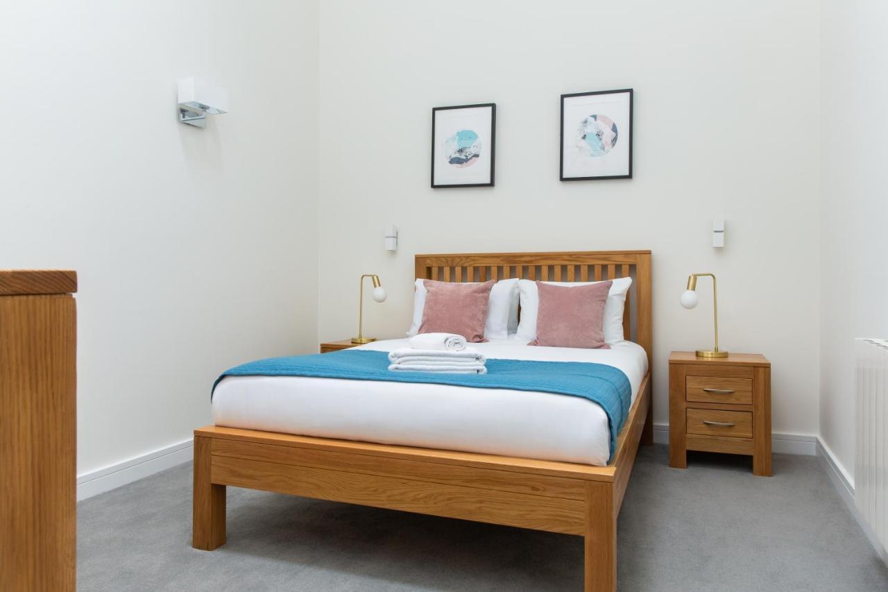 Queens Park By Viridian Apartments Londra Esterno foto