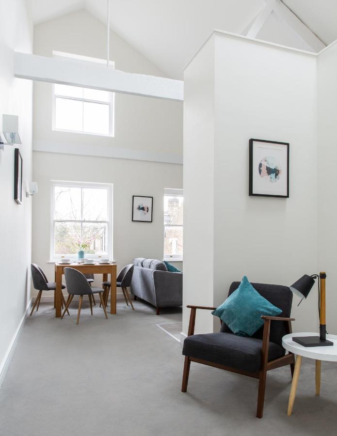 Queens Park By Viridian Apartments Londra Esterno foto